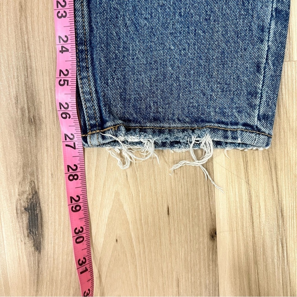 Abercrombie & Fitch The Mom High Rise Jeans - Picture 8 of 8